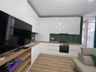 Apartament cu 2 camere, 74 m², Buiucani, Chișinău