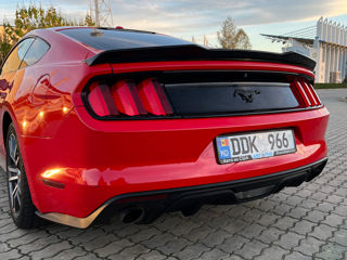 Ford Mustang foto 4