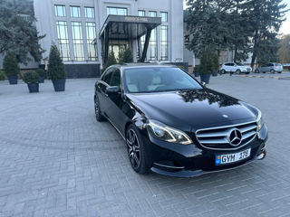 Mercedes E-Class foto 2