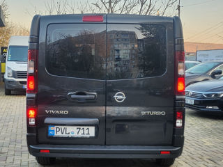 Opel Vivaro foto 9