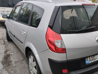 Renault Grand Scenic foto 4