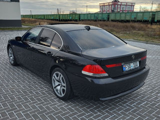 BMW 7 Series foto 3