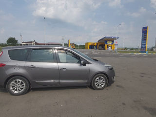 Renault Grand Scenic foto 3