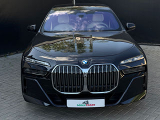 BMW 7 Series foto 2