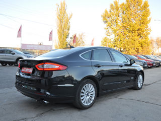 Ford Fusion foto 4