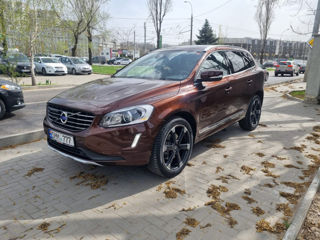 Volvo XC60 foto 1