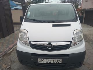 Opel Vivaro foto 6