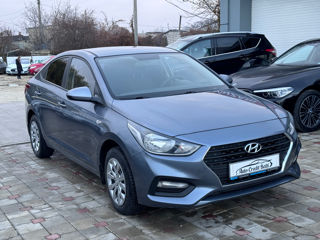 Hyundai Accent foto 3