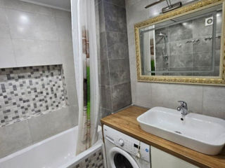 Apartament cu 2 camere, 68 m², Centru, Chișinău foto 8