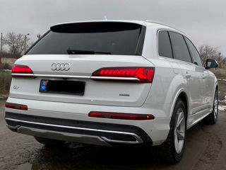 Audi Q7 foto 8