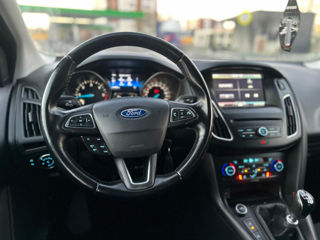 Ford Focus foto 12