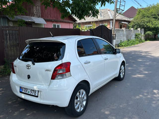 Toyota Yaris foto 7