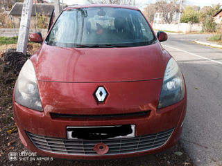 Dezmembrare Renault Grand Scenic 3