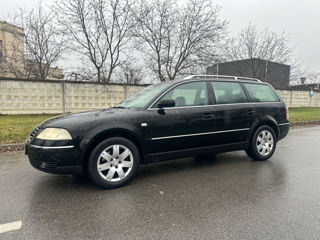 Volkswagen Passat foto 3