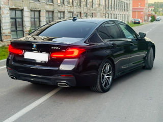 BMW 5 Series foto 3