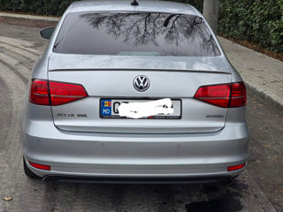 Volkswagen Jetta foto 5