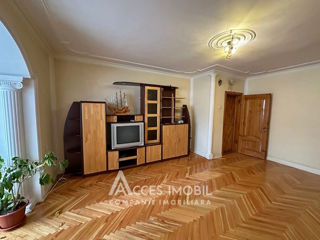 Apartament cu 2 camere, 70 m², Buiucani, Chișinău foto 5