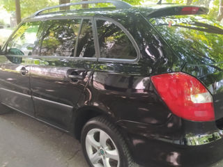 Skoda Fabia фото 8
