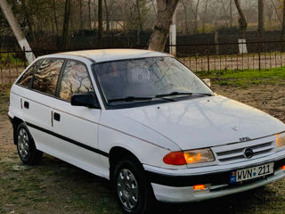 Opel Astra foto 2