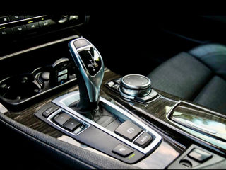 BMW 5 Series foto 6