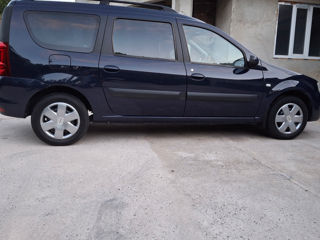 Dacia Logan foto 4