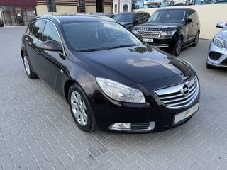 Opel Insignia foto 2