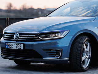 Volkswagen Passat foto 8