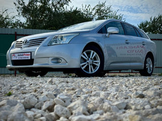 Toyota Avensis foto 5