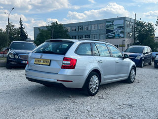 Skoda Octavia foto 3