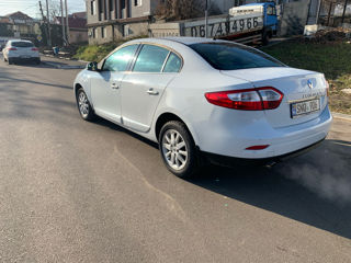 Renault Fluence foto 3