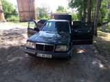 Mercedes Series (W124) foto 4