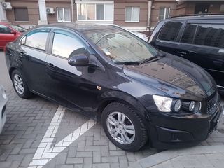 Chevrolet Aveo foto 2