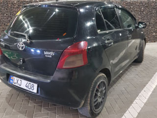 Toyota Yaris foto 9