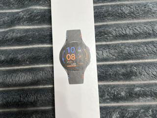 Samsung Galaxy Watch FE foto 2