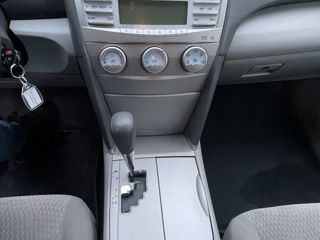 Toyota Camry foto 3