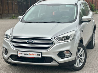 Ford Kuga foto 1