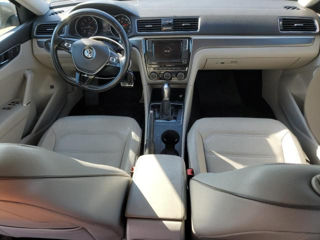 Volkswagen Passat foto 8