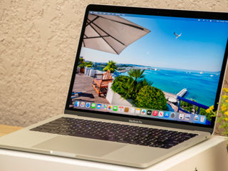 MacBook Pro 13/ Core i5 7360u/ 8Gb Ram/ 256Gb SSD/ 13.3" Retina/ 354Cycles! foto 6