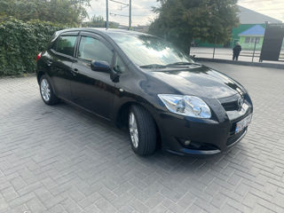 Toyota Auris foto 2