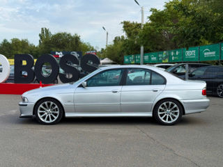 BMW 5 Series foto 9