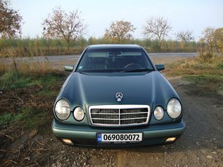 Mercedes E Class foto 9