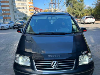 Volkswagen Sharan foto 2