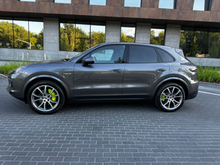 Porsche Cayenne foto 2