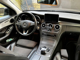 Mercedes C-Class foto 16