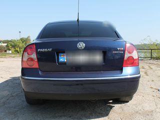 Volkswagen Passat foto 4