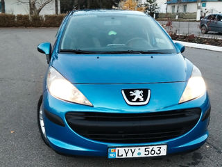 Peugeot 207 foto 8