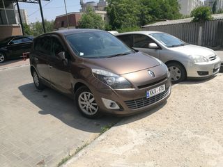 Renault Grand Scenic foto 8