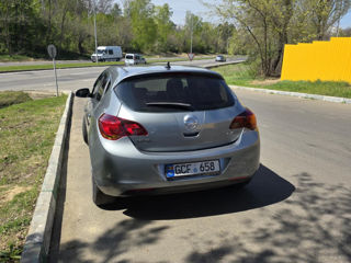 Opel Astra фото 2