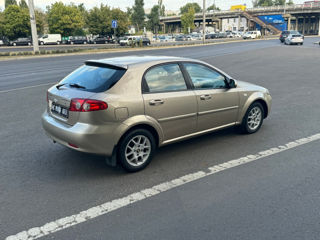 Chevrolet Lacetti foto 6