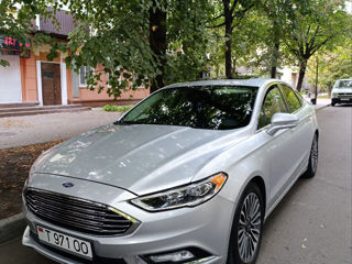 Ford Fusion foto 9